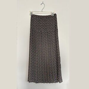 Vintage Patterned Pleated Skirt